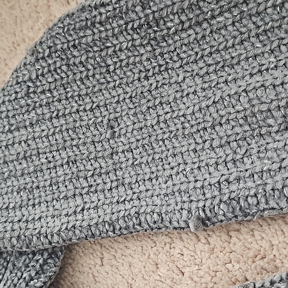 Gray sweater - Picture 5 of 7